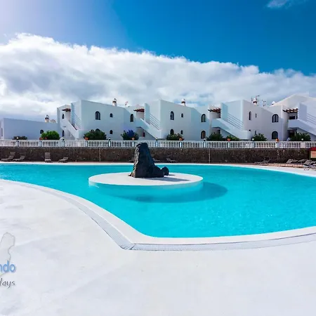 Vivienda Vacacional Orange Apartment Costa Teguise